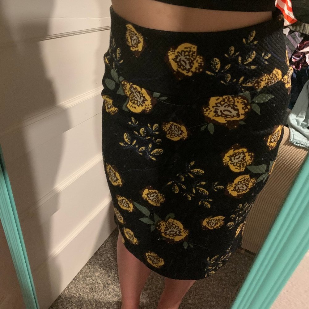 luelo roe pencil skirt